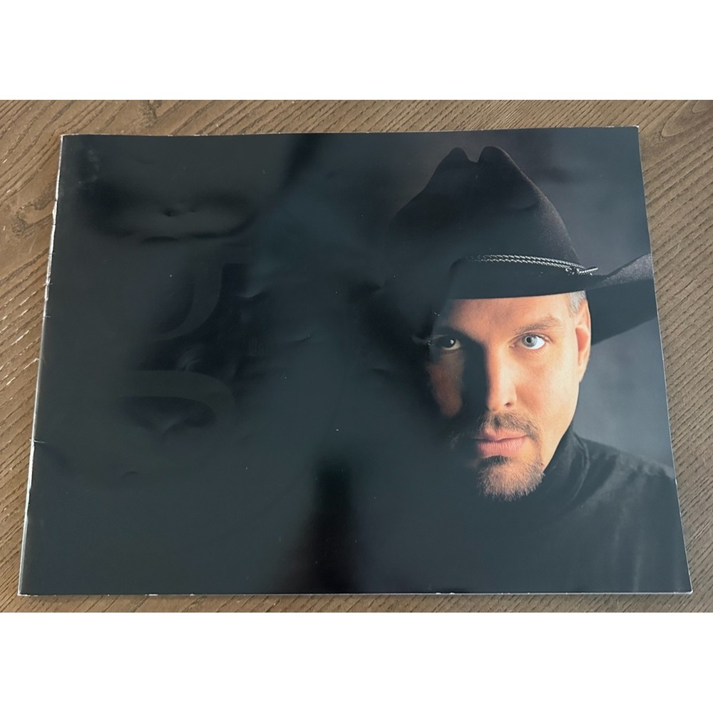 1996 Garth Brooks Tour Book Concert Program Country Music Memorabilia